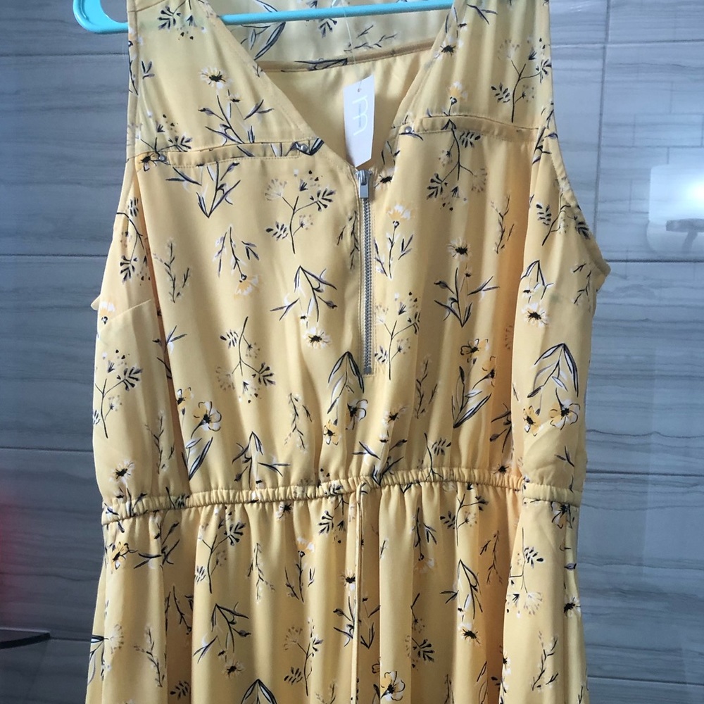Yellow summer dress NWT.